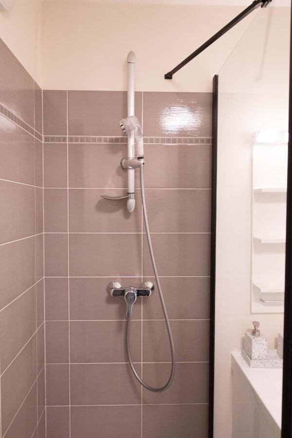 Machouart Le Duplex -Parking Gratuit Equipee Commodites- Daire Aubervilliers Dış mekan fotoğraf